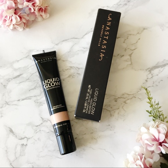 Anastasia Beverly Hills Liquid Glow in Oyster - Picture 3 of 8